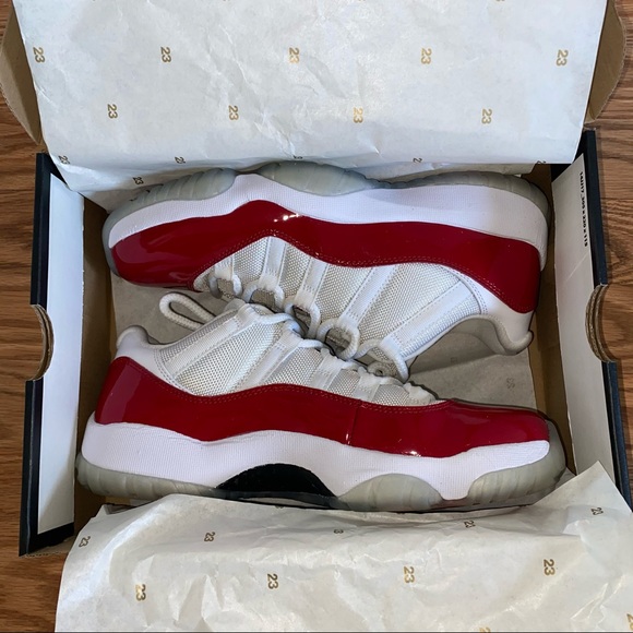 Nike Air Jordan 11 Retro Low Varsity Red (Cherry) 2016 Sneakers - Picture 2 of 8